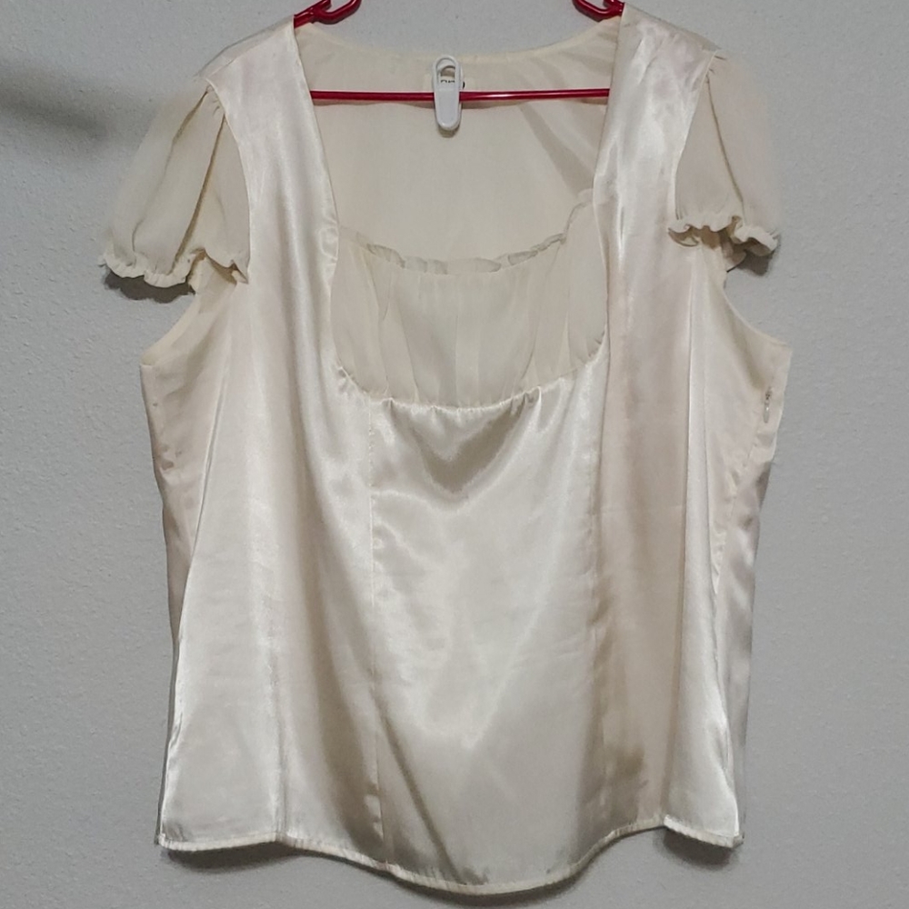 Ivory silky top with tulle detail